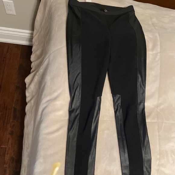 Leggings - Picture 1 of 3